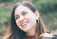 <em>Selin Düzsayar</em>